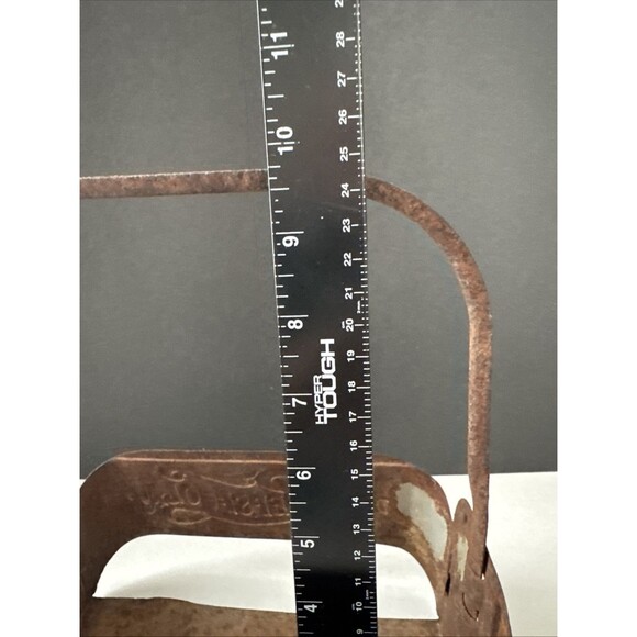 Vintage Pepsi Cola Metal Bottle Carrier Old Collectible Weathered Memorabilia - Picture 10 of 12